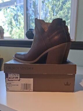 Crown Vintage Brown Granada Leather Pointed Ankle Boots Size 9